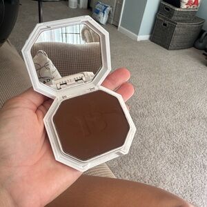 PRO FILT'R SOFT MATTE POWDER FOUNDATION used just a little. Shade 490